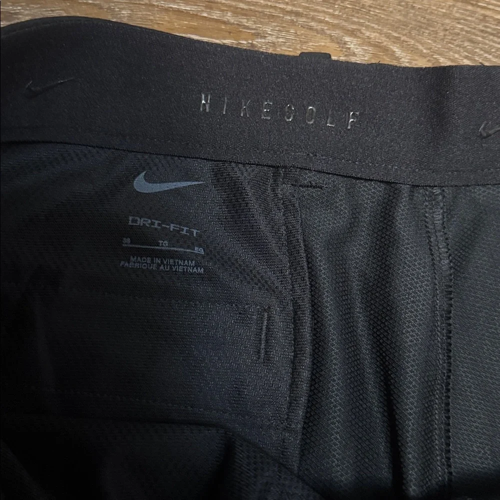 Nike golf‎ black shorts 38